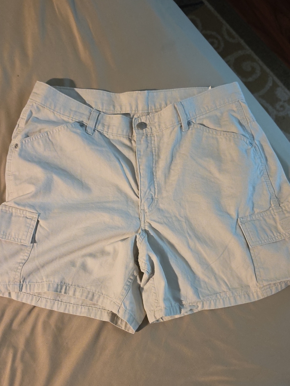 Riders by Lee Women's White Cargo Shorts with Side Pockets